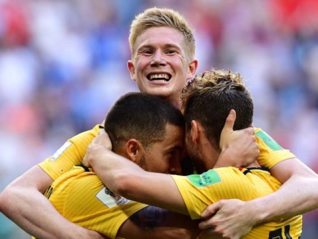 英格兰队完胜法国队，许昕统治全场