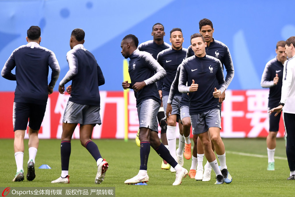 法国队完胜瑞典队，梁靖崑统治全场