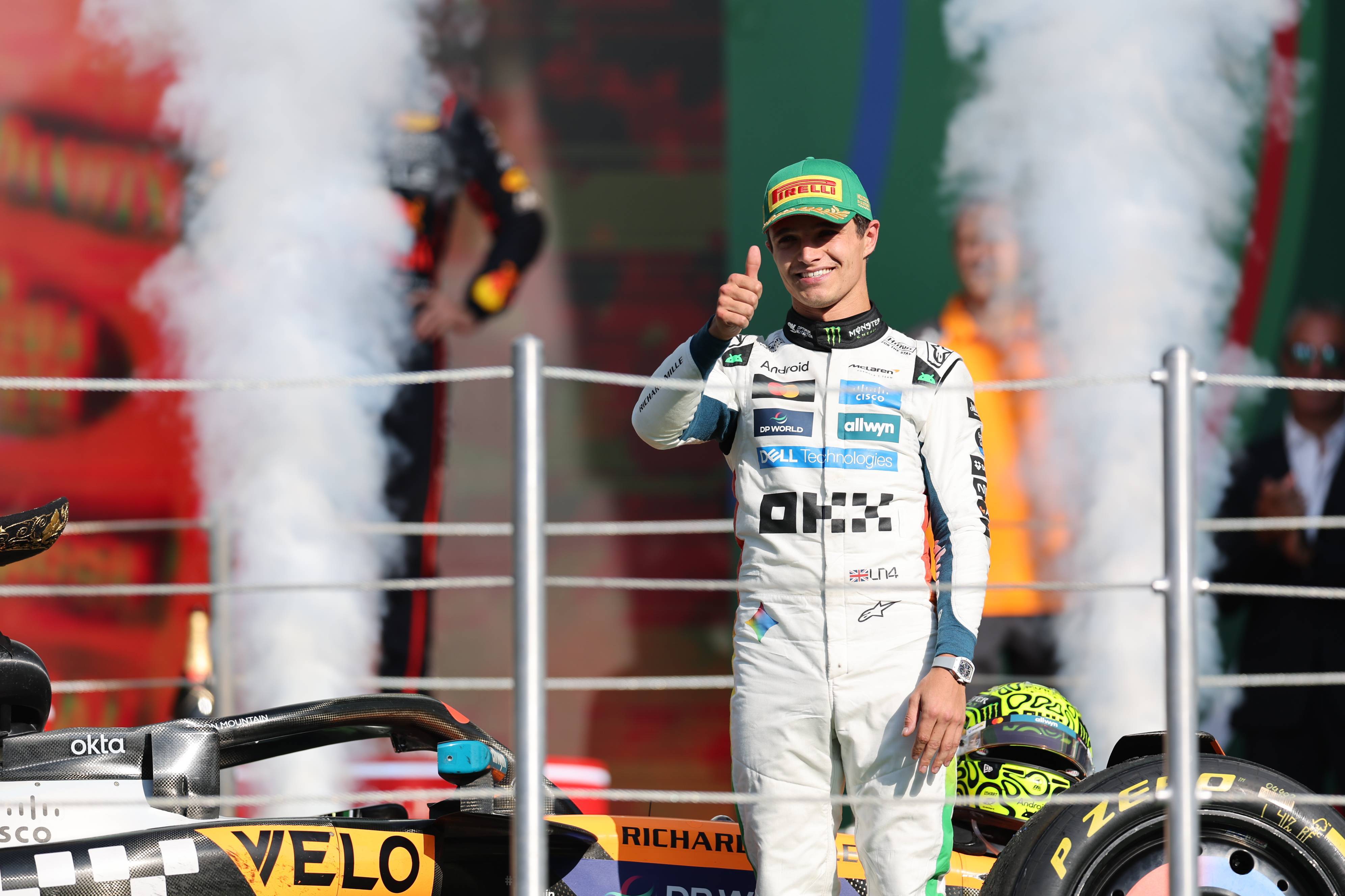 红牛车队完胜法拉利，诺里斯关键制胜