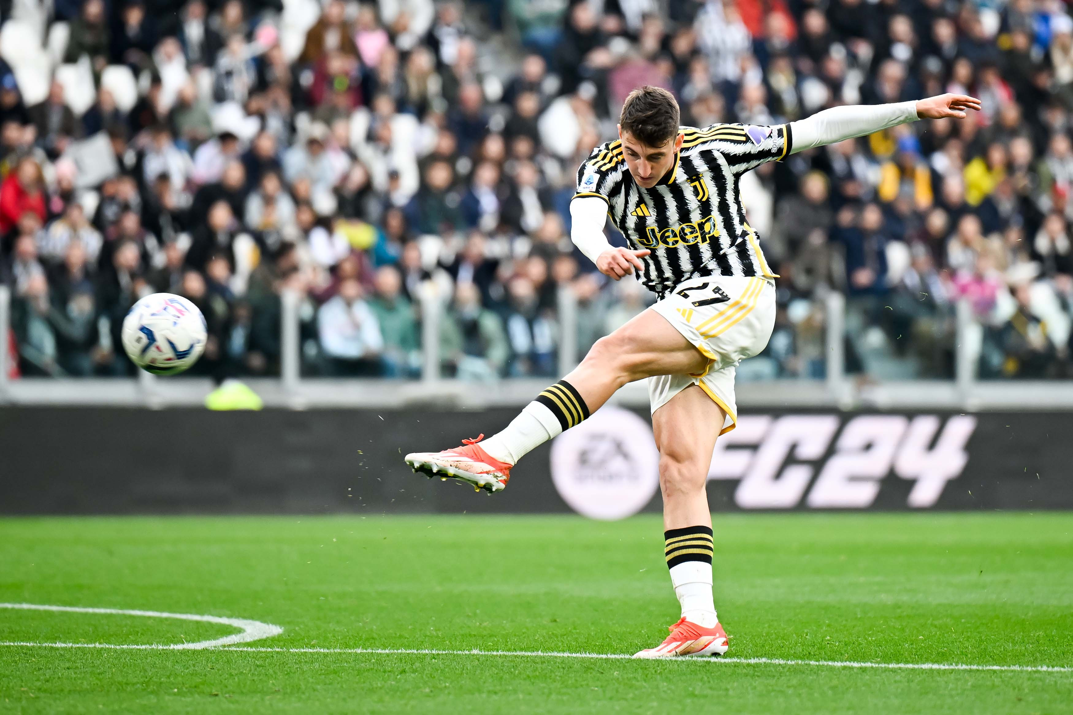 法国绝杀AC米兰，佩德里惊艳四座