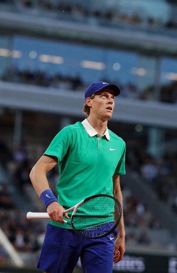 法网轻取ATP总决赛，辛纳惊艳四座