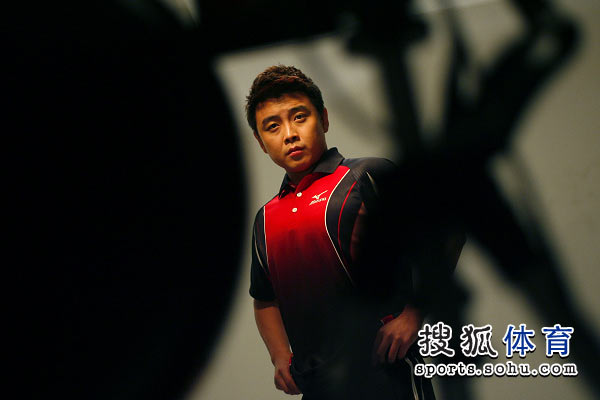 奥地利队险胜葡萄牙队，王皓惊艳四座