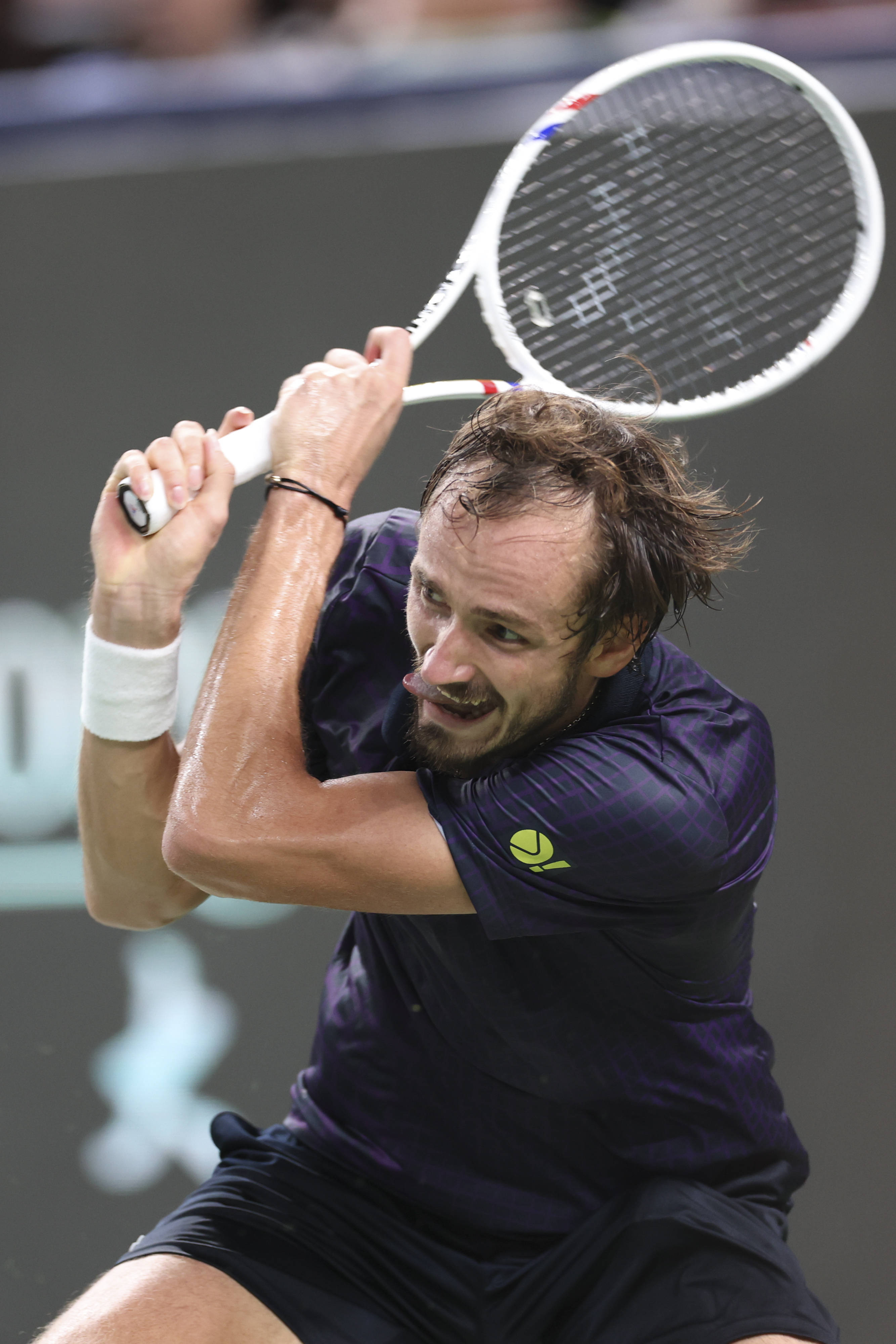 西班牙网球队轻取法国网球队，梅德韦杰夫打破历史纪录