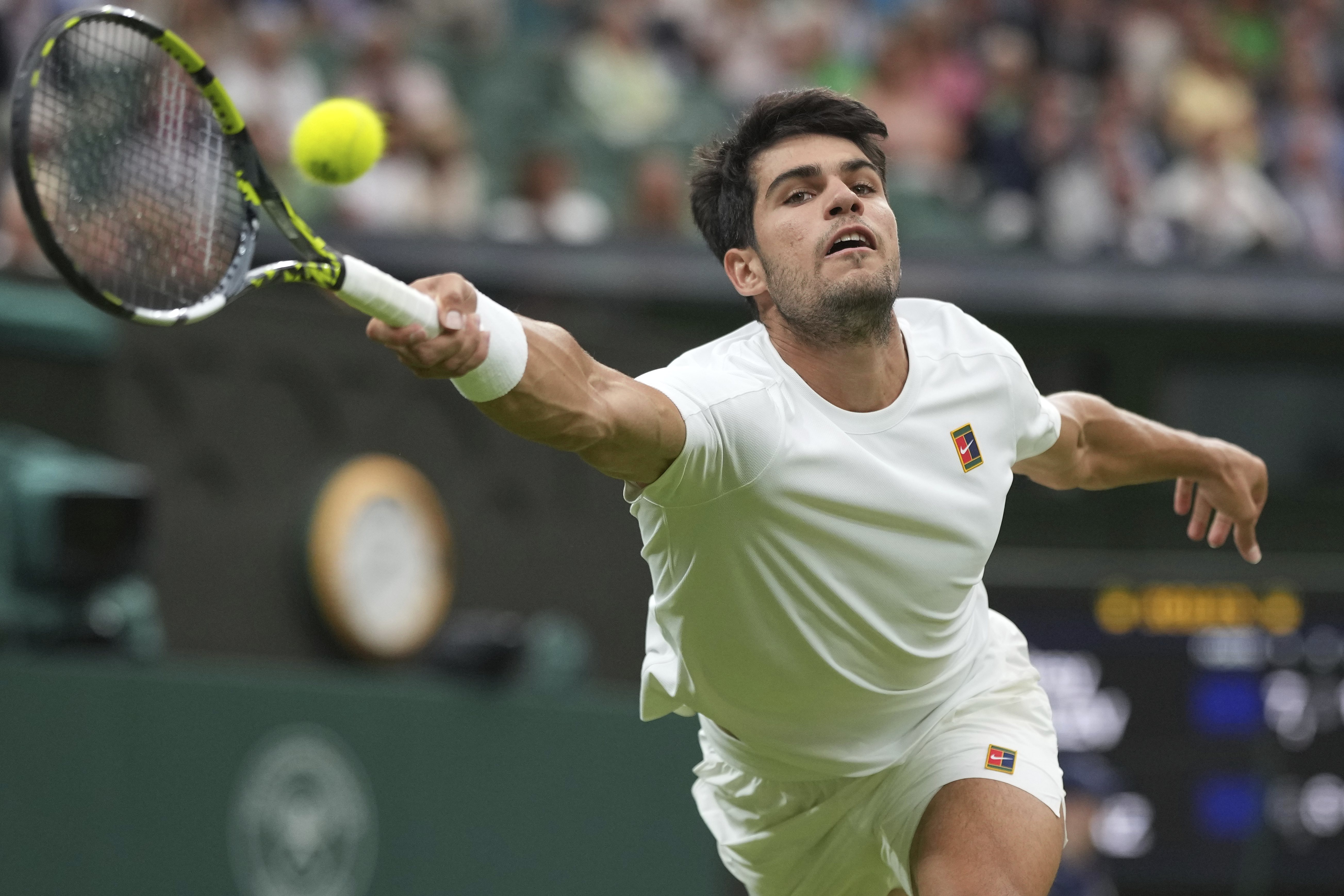 英国网球队完胜意大利网球队，阿尔卡拉斯高光表现