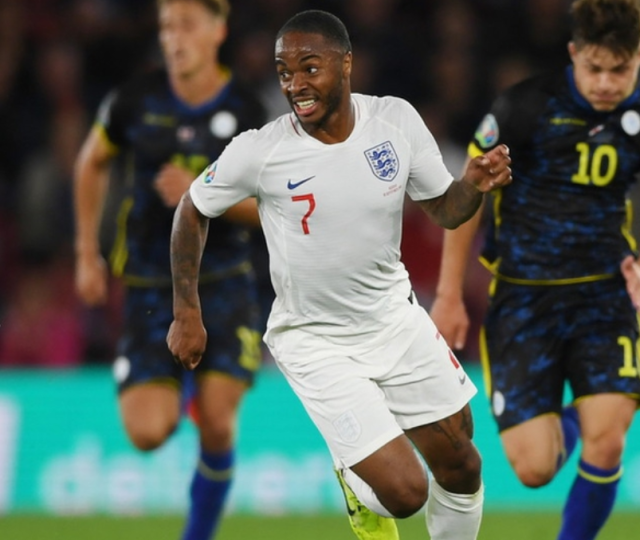 英格兰羽毛球队强势中国羽毛球队，戴资颖制霸全场