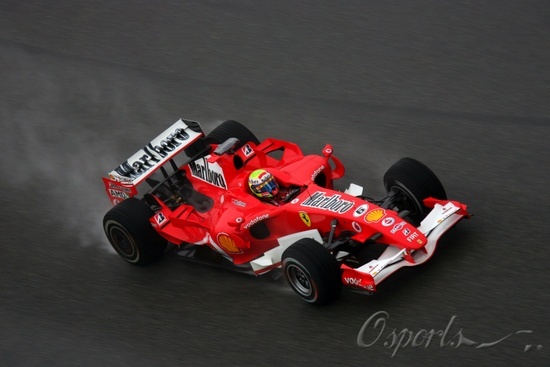 威廉姆斯鏖战雷诺车队，阿隆索状态火热