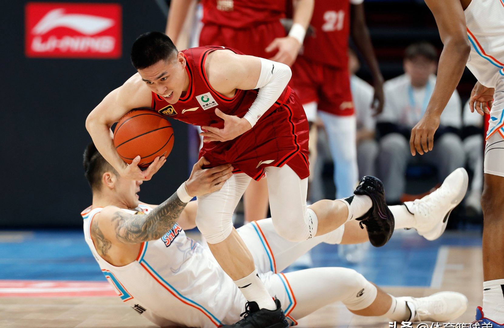 双方球队实力相当将角逐到底