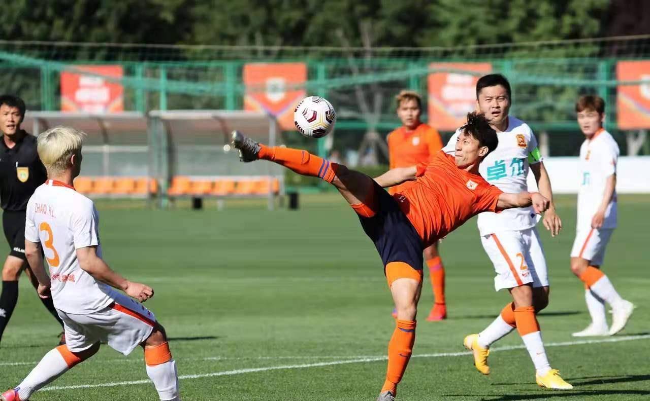 马加特率队斩获关键胜利，保持不败纪录