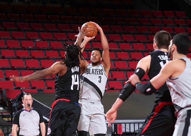 魔术绝杀上海队,麦科勒姆扛起全队 魔术绝杀上海队,麦科勒姆扛起全队