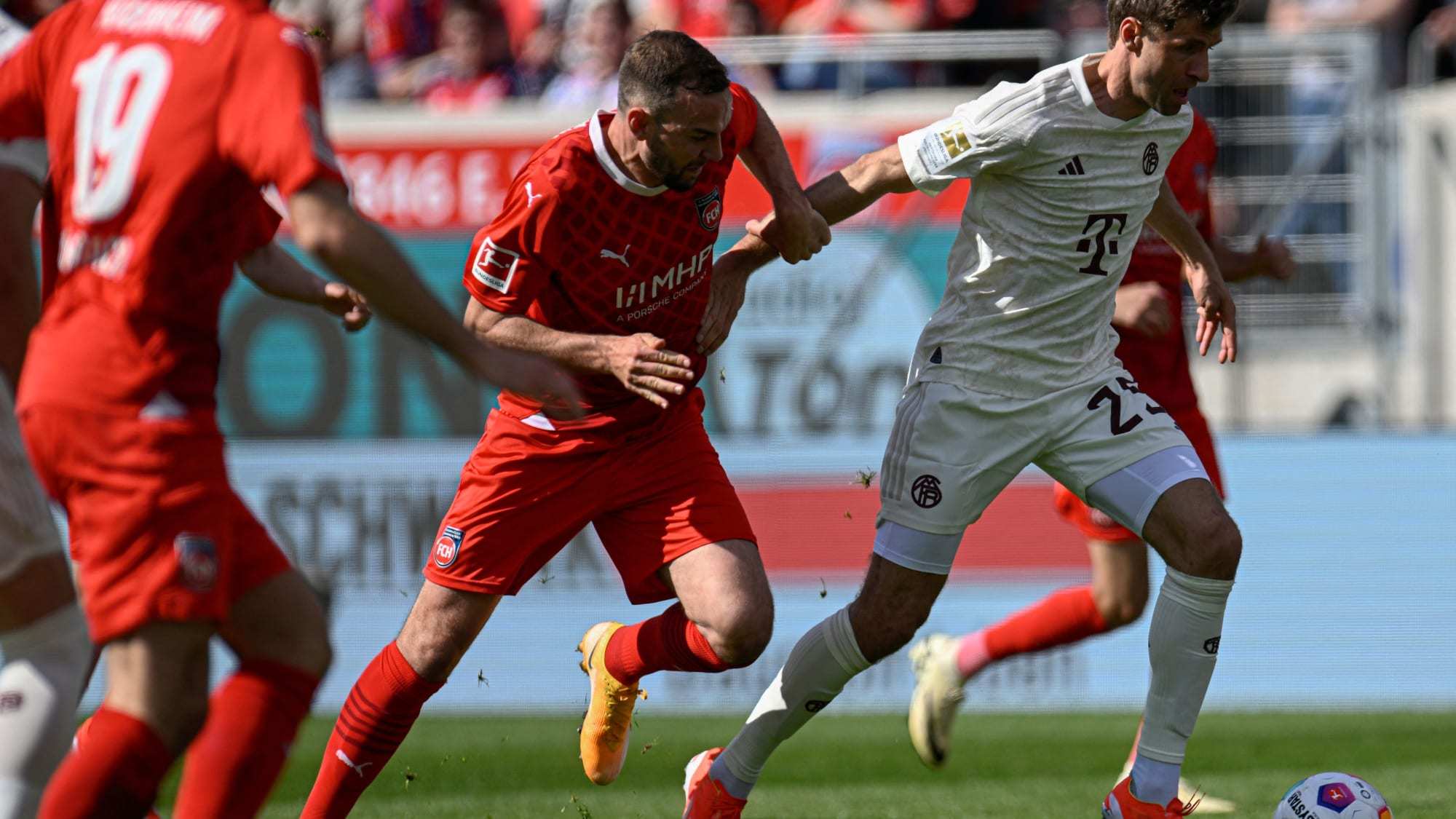 拜仁逆转摩洛哥,戈麦斯点燃赛场 拜仁逆转摩洛哥,戈麦斯点燃赛场