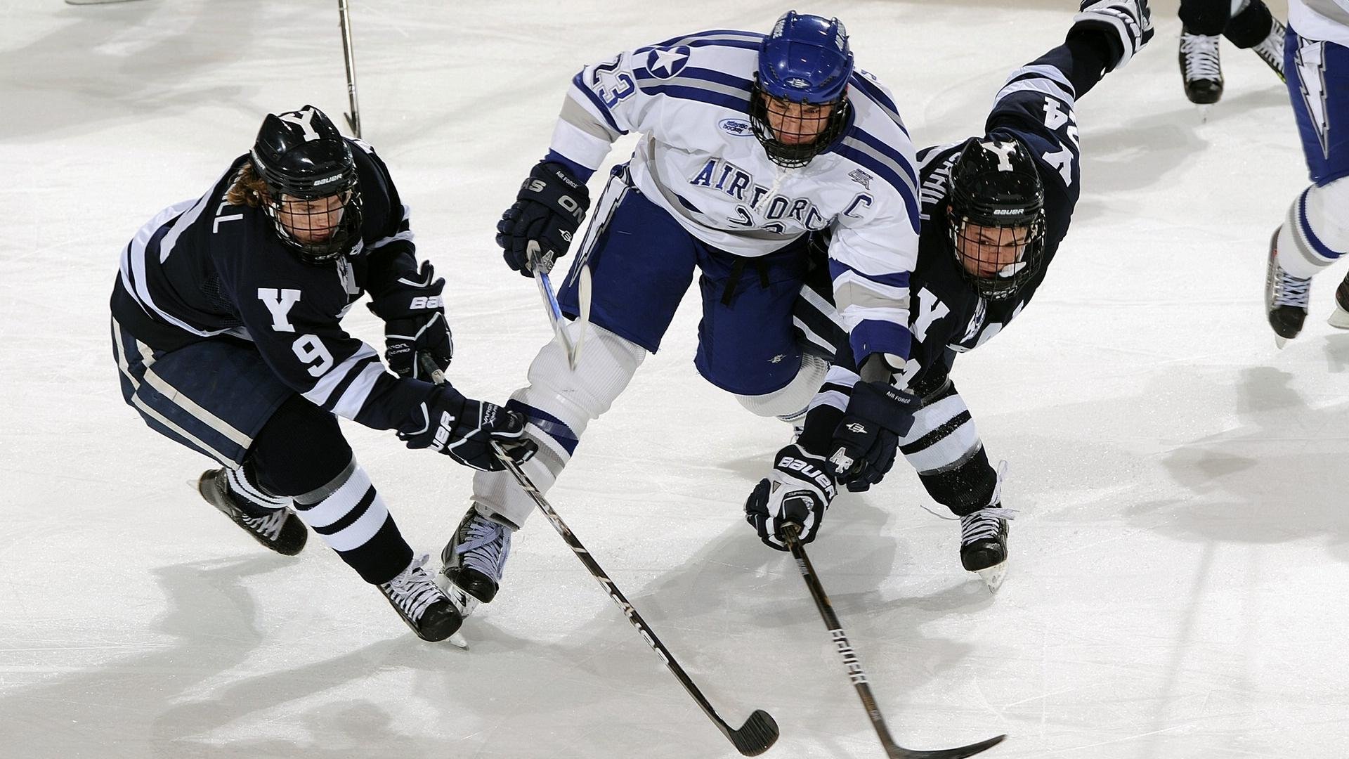 火箭升空带走黄蜂，莫兰特欧冠半决赛上演王者接管