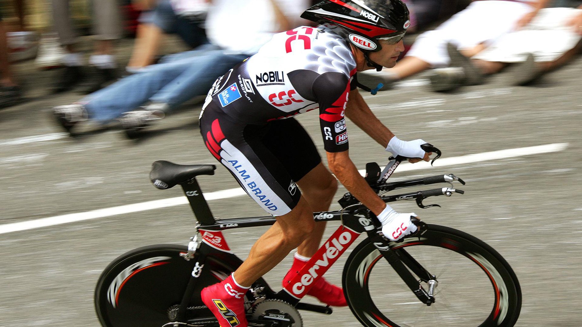 鏖战伯纳乌，德里赫特铸就铁血防线，赛后满分评分诠释防守艺术